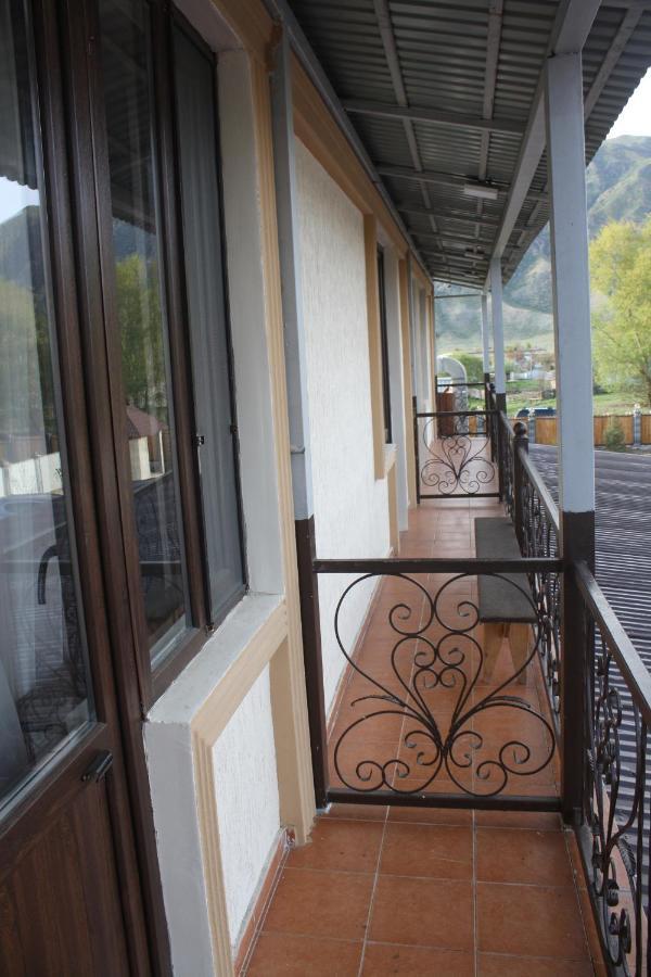 Saty Guest House Exterior foto