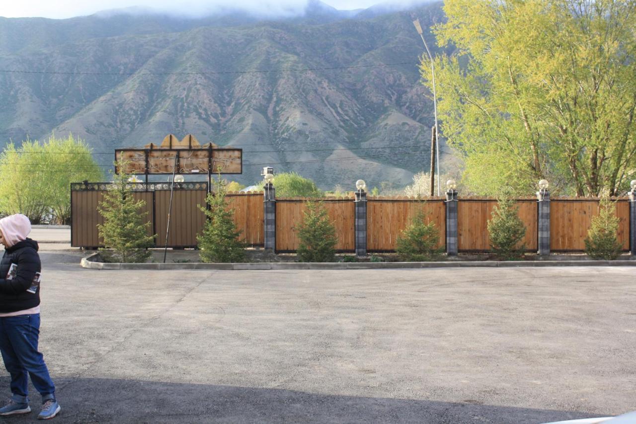 Saty Guest House Exterior foto