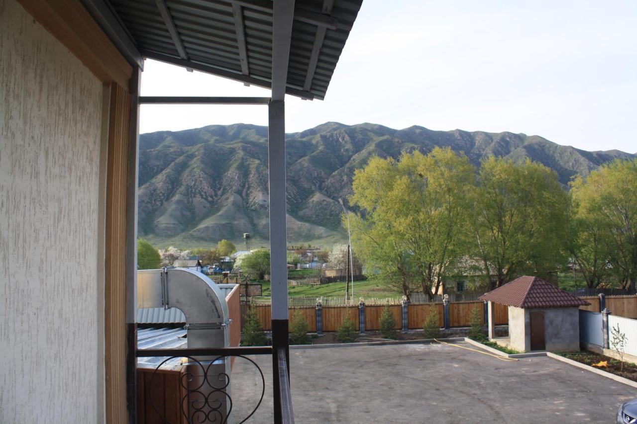 Saty Guest House Exterior foto